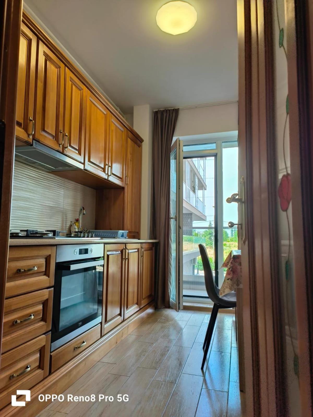 Jeni' S Apartament Констанца Экстерьер фото